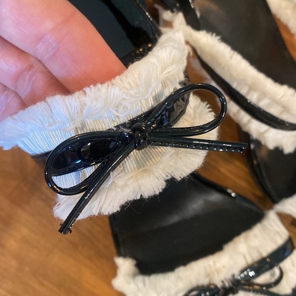 Jeffrey Campbell Nutmeg Slingback Heels Bow Patent Black Fringe - Picture 5 of 9